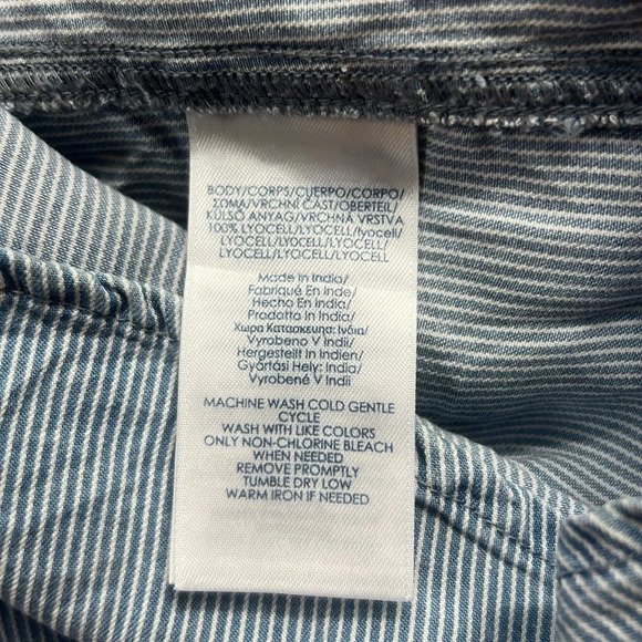 Chaps Lyocell striped denim style button down - Picture 9 of 9